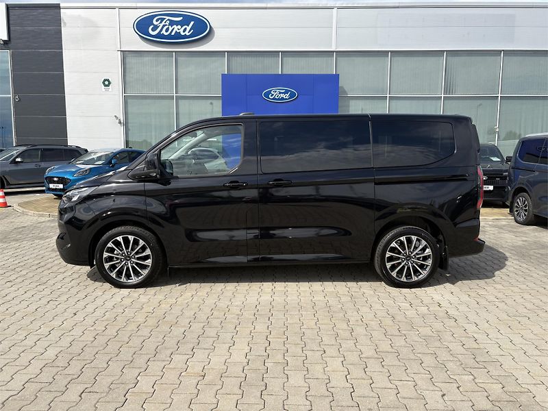 Ford Tourneo Custom (2025) Titanium X L1, Tourneo, 2.0 Ec - fotka 2 z 19
