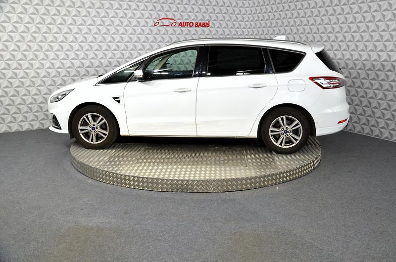 Ford S-MAX (2020) 2.0TDCi 110kw Titanium - fotka 8 z 24