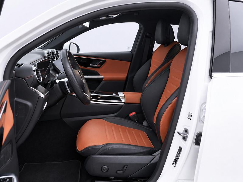 Mercedes-Benz GLC 2,0 150 kW 4Matic CZ DPH - fotka 11 z 29