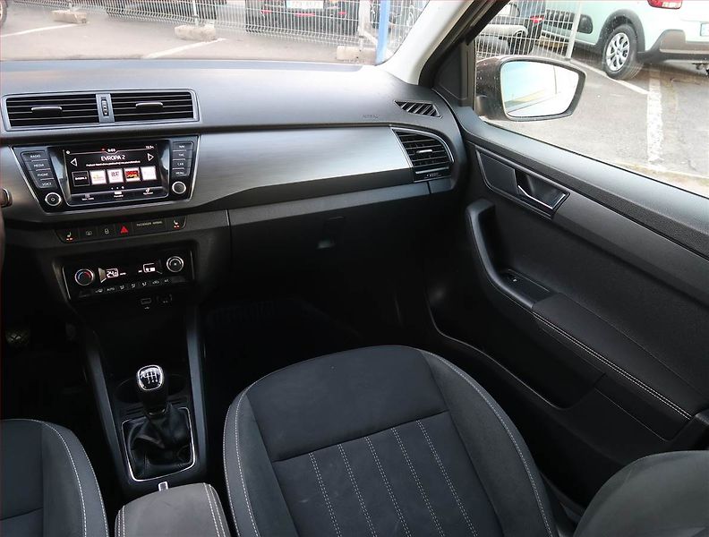 Škoda Fabia (2019) Style Plus 1.0 TSI, Serv.kniha - fotka 8 z 23