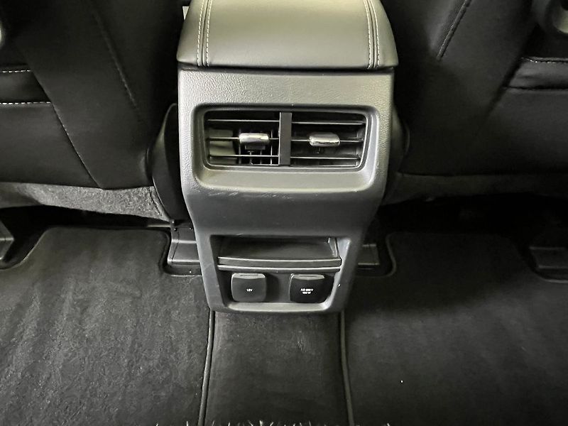 Ford Galaxy 2.5 HEV TITANIUM 7 míst - fotka 31 z 59
