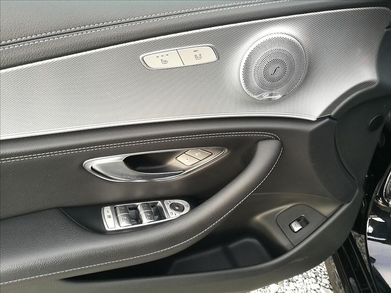 Mercedes-Benz Třídy E 300 CDI 180kw - fotka 14 z 23