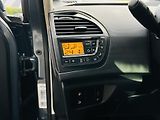 Citroën C4 Picasso 1.6i 88KW MANUÁL LED SENZORY - náhled 35