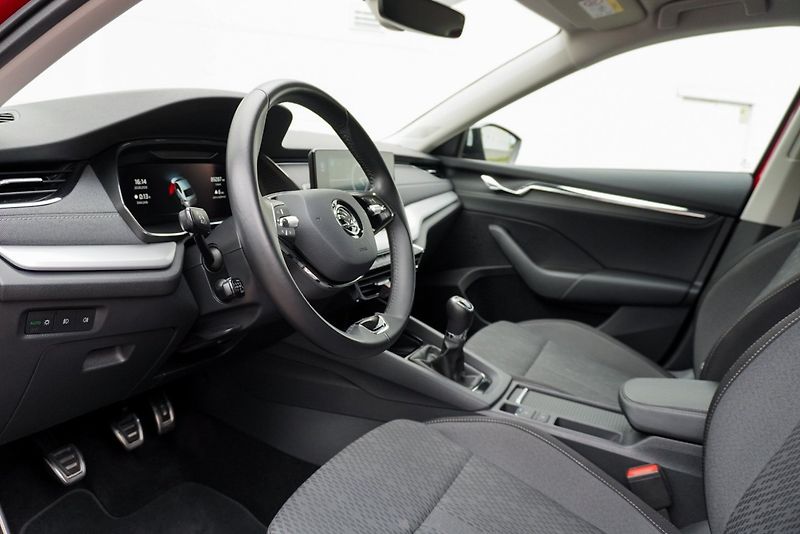 Škoda Octavia 1.5 TSI STYLE PLUS - fotka 44 z 46