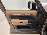 Land Rover Defender 110 D300 X-DYNAMIC AWD AUT CZ - náhled 7