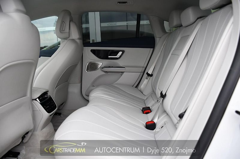 Mercedes-Benz EQE 350 4MATIC ZÁRUKA  - fotka 18 z 56