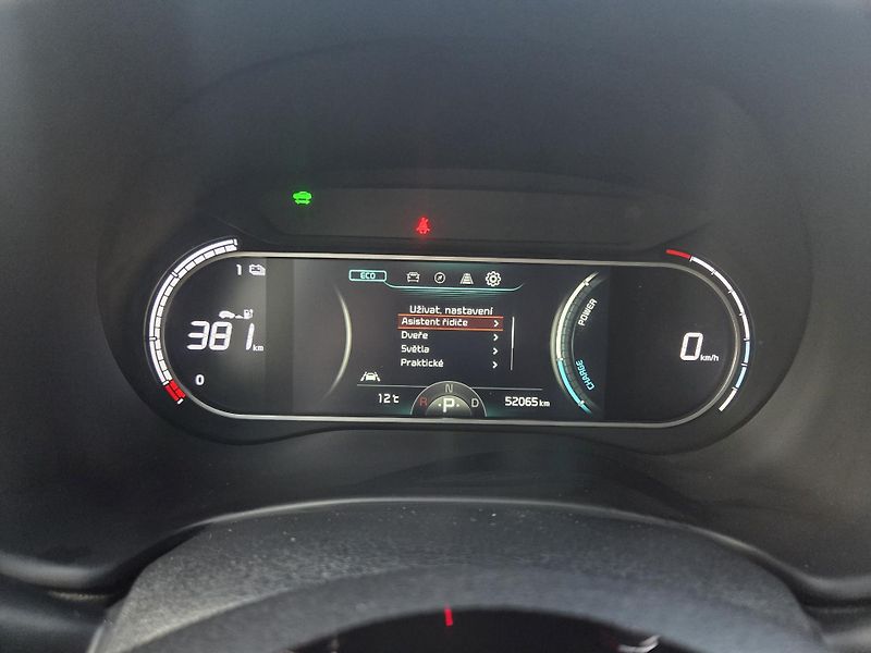 Kia e-Soul (2022) 64 kWh SoH 97,3%,Vision,DPH - fotka 38 z 41