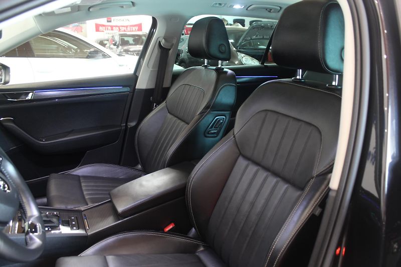 Škoda Superb (2021) 2.0TDI DSG Edition Style+ - fotka 18 z 39