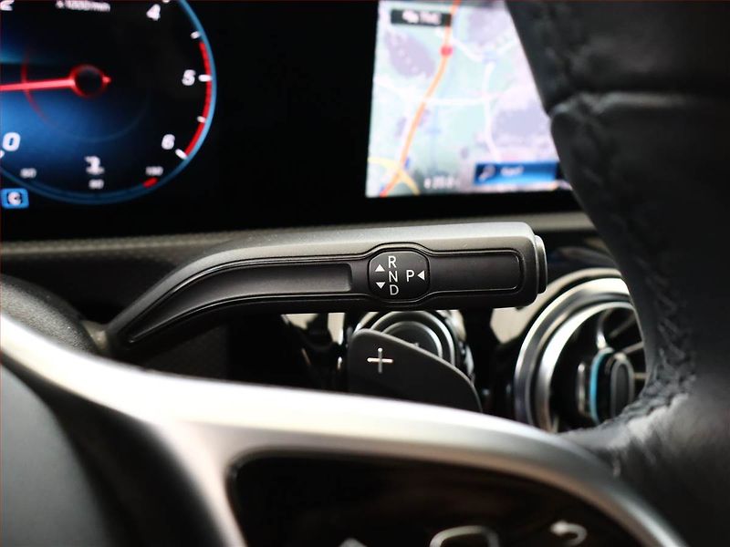 Mercedes-Benz CLA (2022) 200 d - fotka 11 z 20