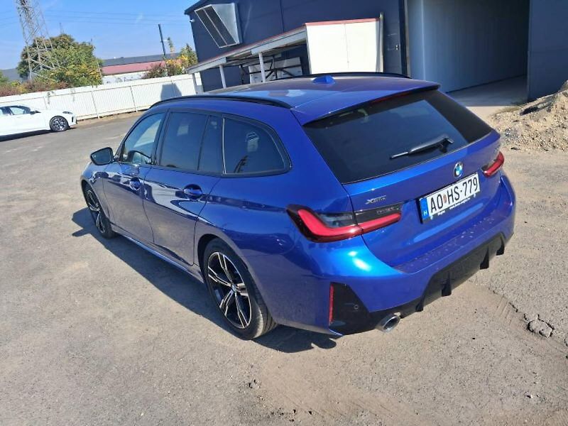 BMW Řada 3 330d xDrive Touring - fotka 6 z 17