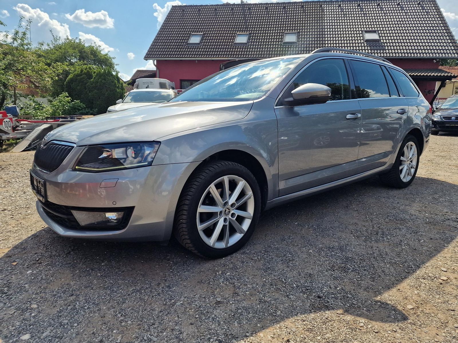 Škoda Octavia 1,6TDI 81KW EXCLUSIVE