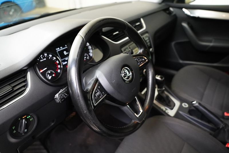 Škoda Octavia - fotka 14 z 28