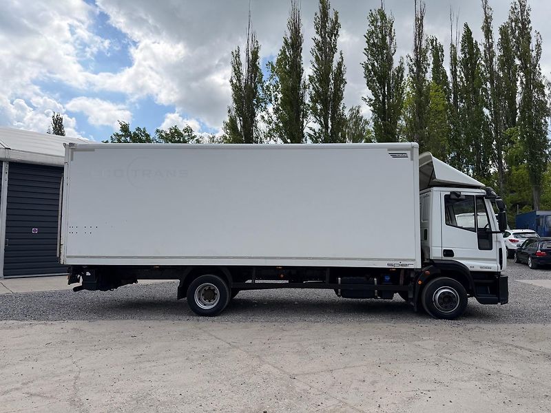 Iveco Eurocargo (2015) 120E25 Euro 6 - skříň s čelem  - fotka 4 z 32