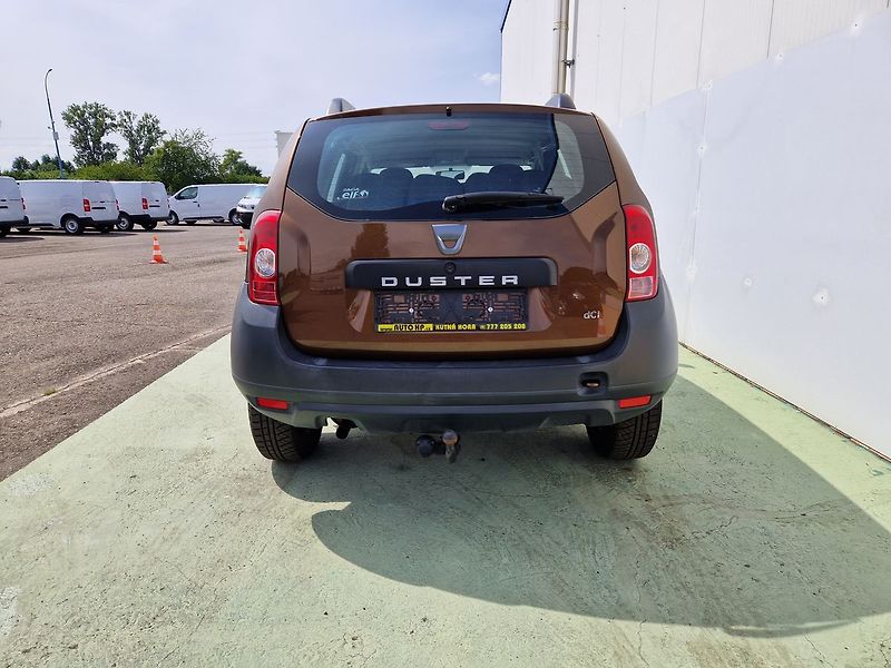Dacia Duster 1.5dCi, 66kW, Klima, Tažné - fotka 8 z 28