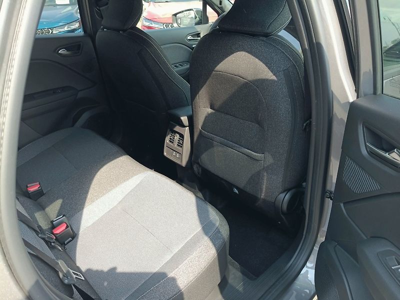 Renault Captur (2026) techno Eco-G 120 - fotka 12 z 16