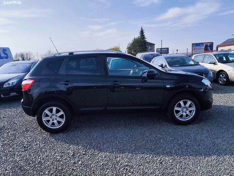 Nissan Qashqai (2012) - fotka 7 z 25