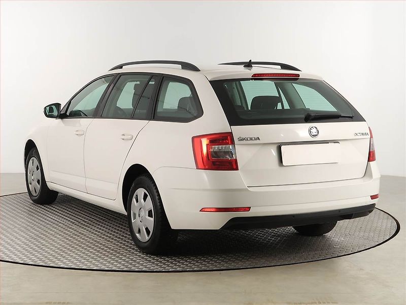 Škoda Octavia (2019) 1.6 TDI, Serv.kniha, Navi - fotka 4 z 16