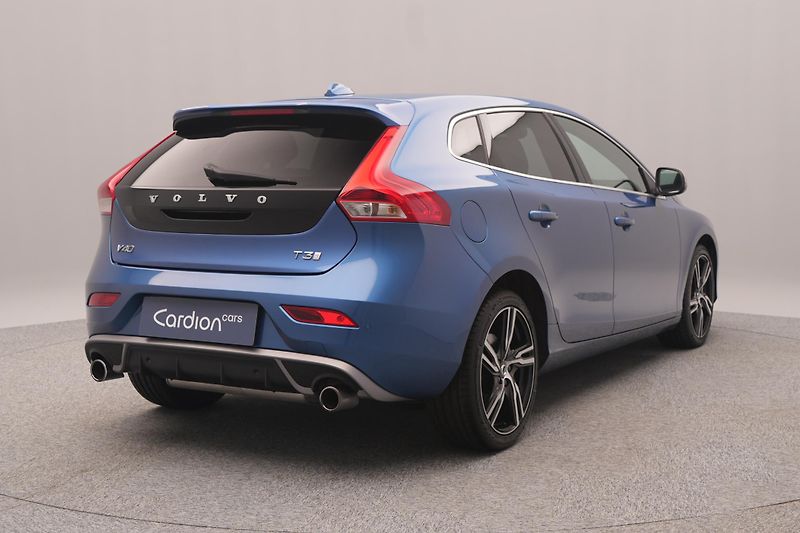 Volvo V40 T3 R-DESIGN AUT REZERVACE - fotka 9 z 47