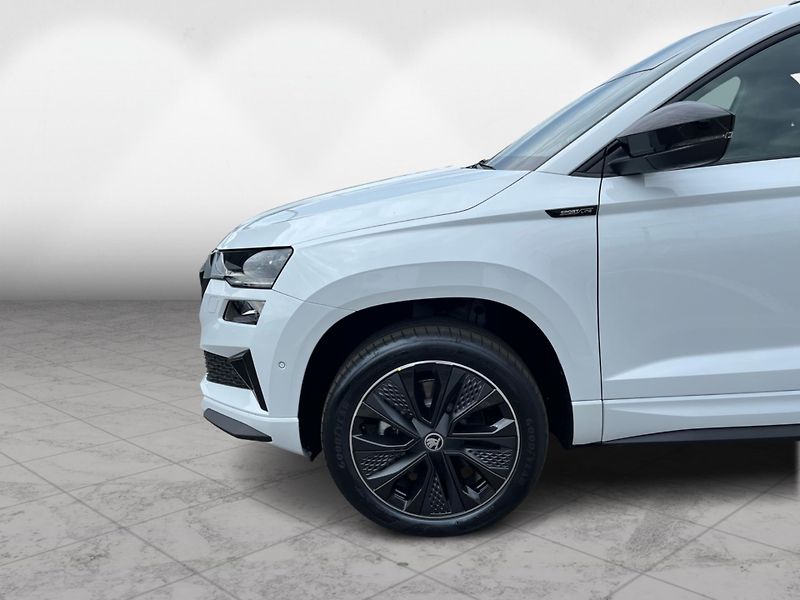 Škoda Karoq SPORTLINE 1.5 A7F 110kW - fotka 10 z 24