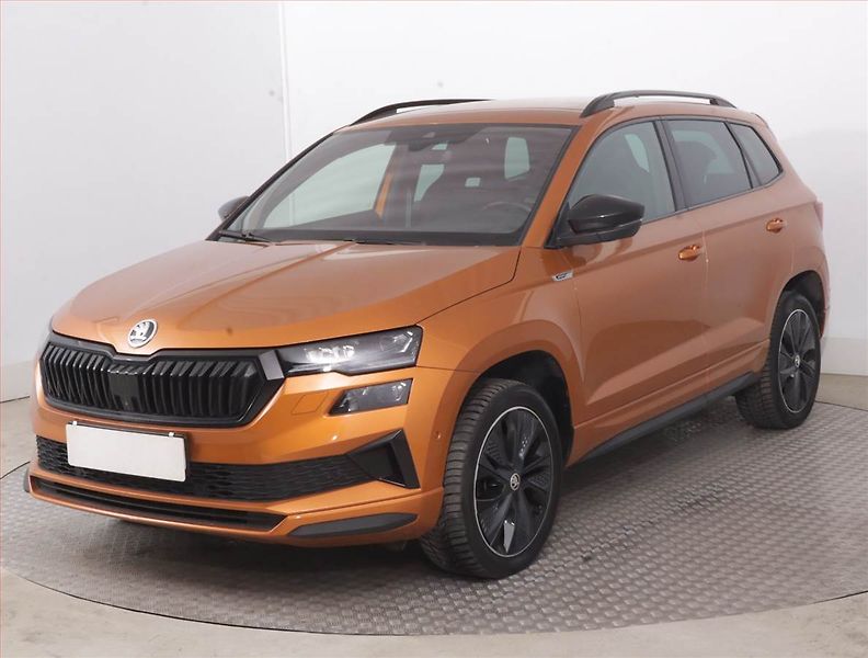 Škoda Karoq (2024) Sportline 1.5 TSI - fotka 2 z 17