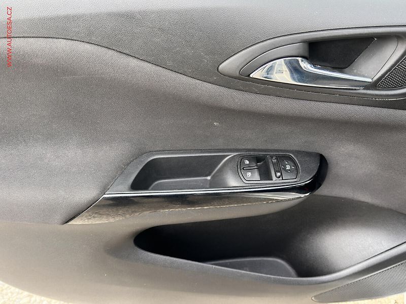 Opel Corsa (2018) 1.4i, Edition, TZ, +kola - fotka 11 z 18