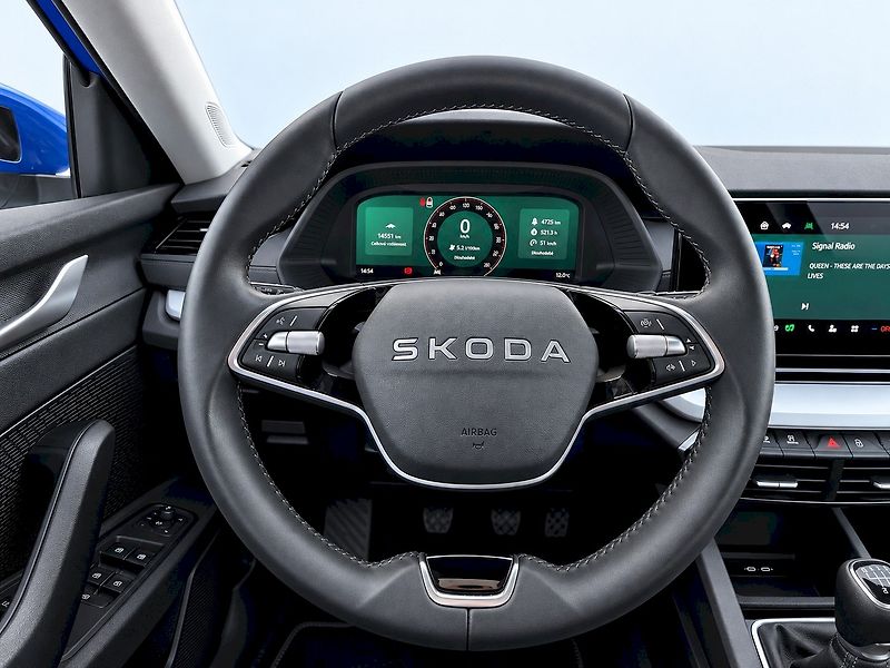 Škoda Octavia (2025) OCT.COMBI TOP SELECTION 2,0 TD - fotka 14 z 38