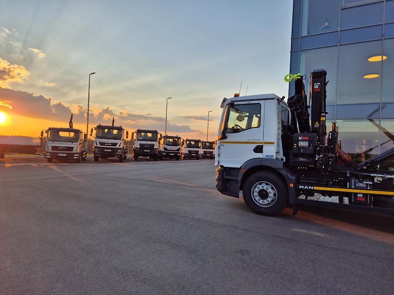 MAN TGM 18.290 HIAB 158 KONTEJNER 10T - fotka 3 z 24
