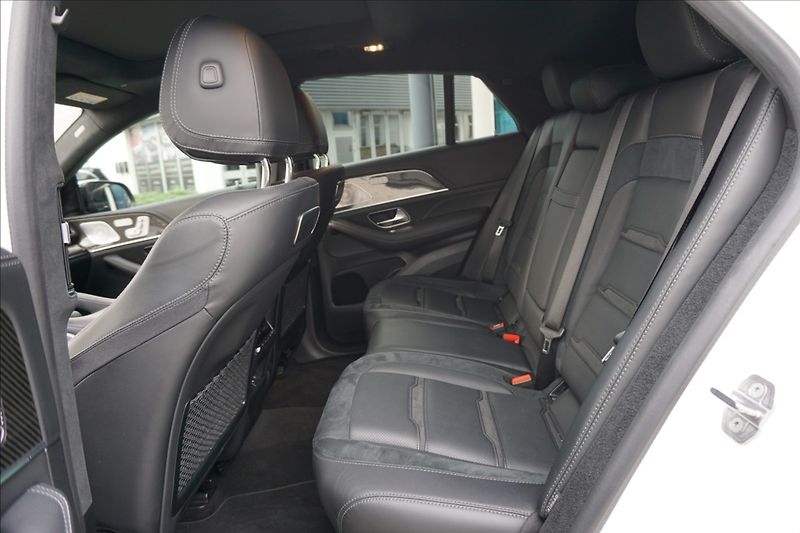 Mercedes-Benz GLE 3,0 53 AMG - fotka 19 z 22