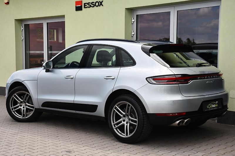 Porsche Macan S 3.0V6 260kW PANO - fotka 3 z 39