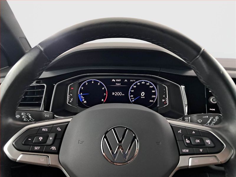 Volkswagen Taigo (2022) R-Line 1.0 TSI - fotka 17 z 17