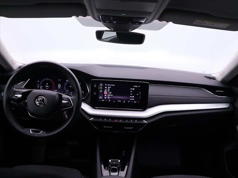 Škoda Octavia 2.0 TDI 110kW DSG CZ Style DPH - fotka 27 z 34