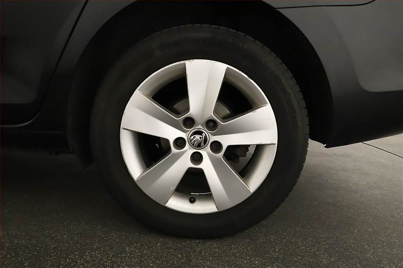 Škoda Rapid (2019) 1.0 TSI, Automat - fotka 14 z 14