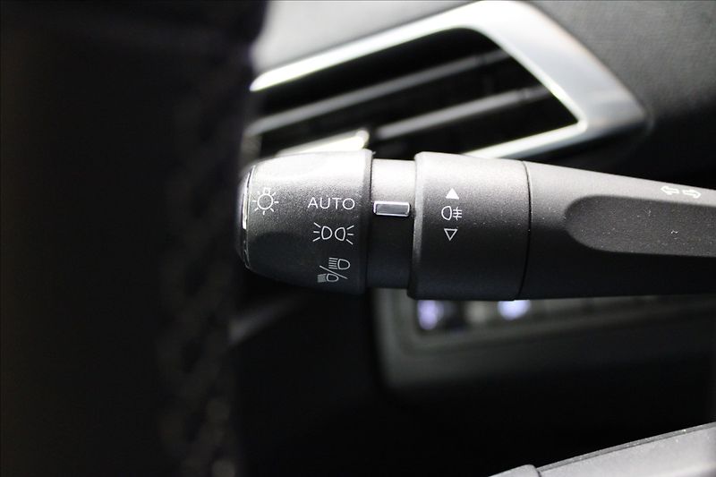 Peugeot 5008 1,5 HDi 1.majitel CZ 7 míst - fotka 14 z 35
