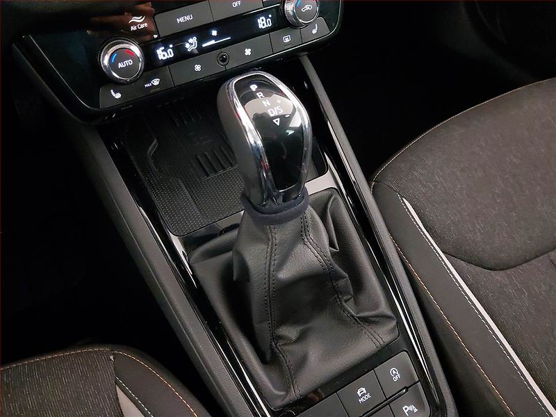 Škoda Kamiq (2024) Style 1.0 TSI - fotka 13 z 21