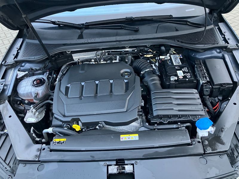 Volkswagen Passat Variant (2020) 2.0TDI 110kW ELEGANCE/KŮŽE,ČR/ - fotka 28 z 29