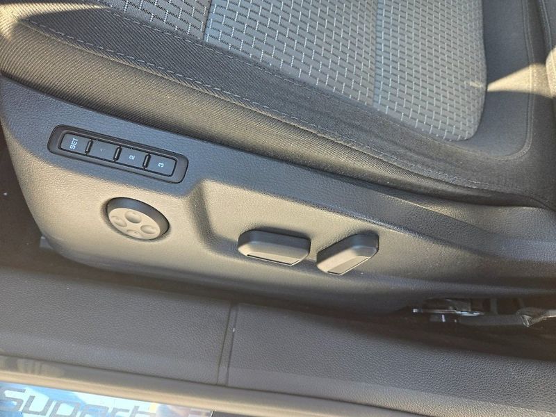 Škoda Superb (2011) 2.0 TDI Serviska Rozvody - fotka 16 z 48