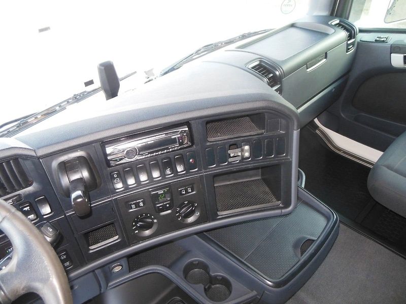 Scania R410, Retarder, Souprava 120m3 - fotka 22 z 30