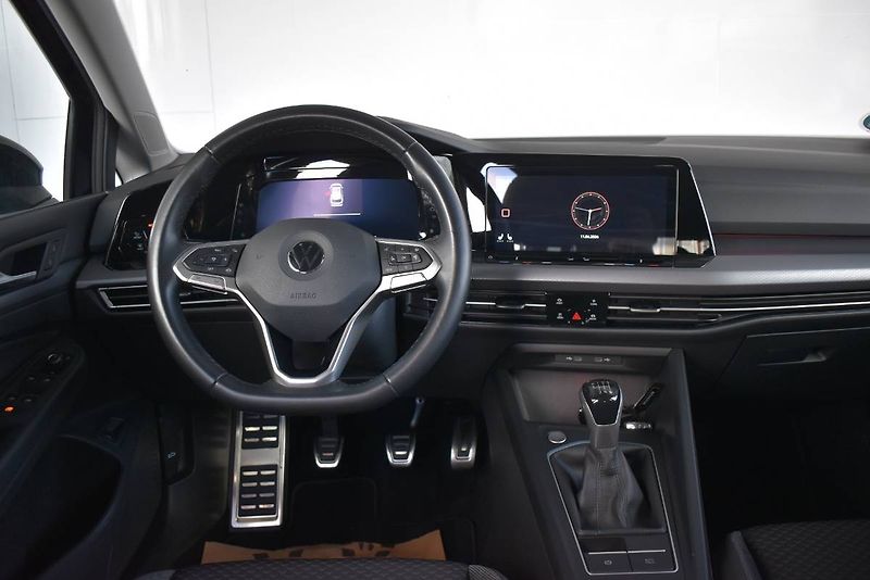 Volkswagen Golf Variant (2022) 1.5TSI 110kW Webasto,Matrix - fotka 16 z 27