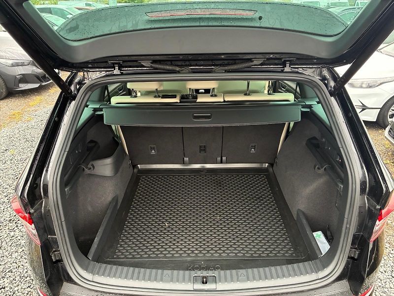 Škoda Kodiaq (2023) L&K 2.0TSI 140kW DSG 4x4 TAŽNÉ - fotka 6 z 11