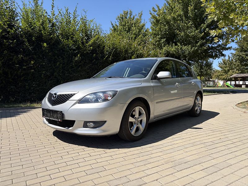 Mazda 3 1.6 Sport Active - fotka 3 z 29