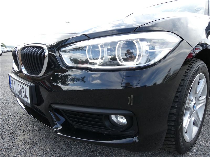 BMW Řada 1 1,5 116i 80kW koupeno v ČR - fotka 4 z 39