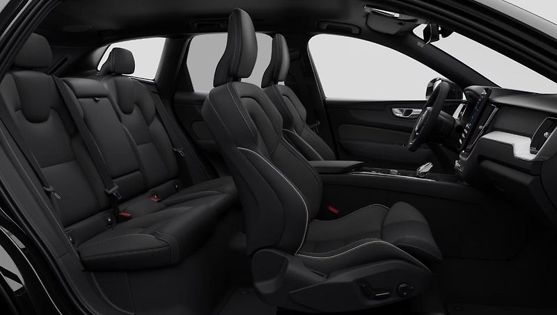 Volvo XC60 (2026) B5 PLUS - fotka 12 z 13