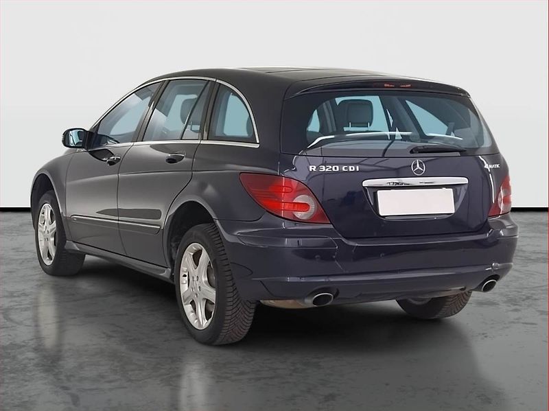 Mercedes-Benz Třídy R (2007) R 320 CDI , 4X4, Automat - fotka 4 z 21