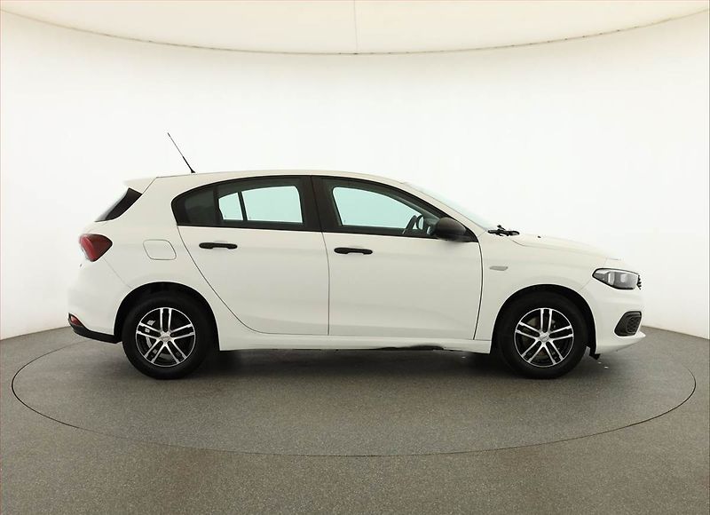 Fiat Tipo (2018) 1.4 16V, Serv.kniha, Tempomat - fotka 6 z 19