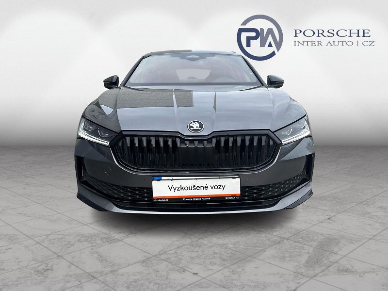 Škoda Superb Sportline 2.0 TDI 110kw DSG Co - fotka 4 z 25