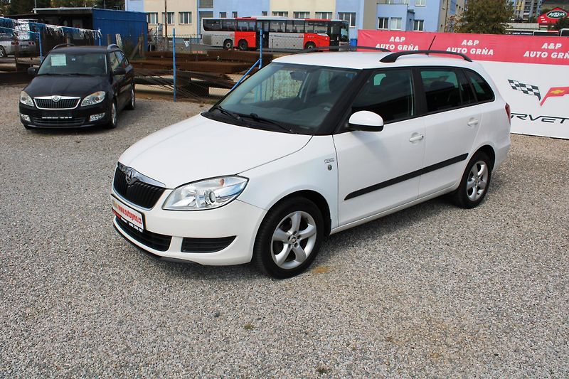 Škoda Fabia (2011) 1,2TSI KLIMA EL.OKNA TEMPOMAT  - fotka 3 z 20