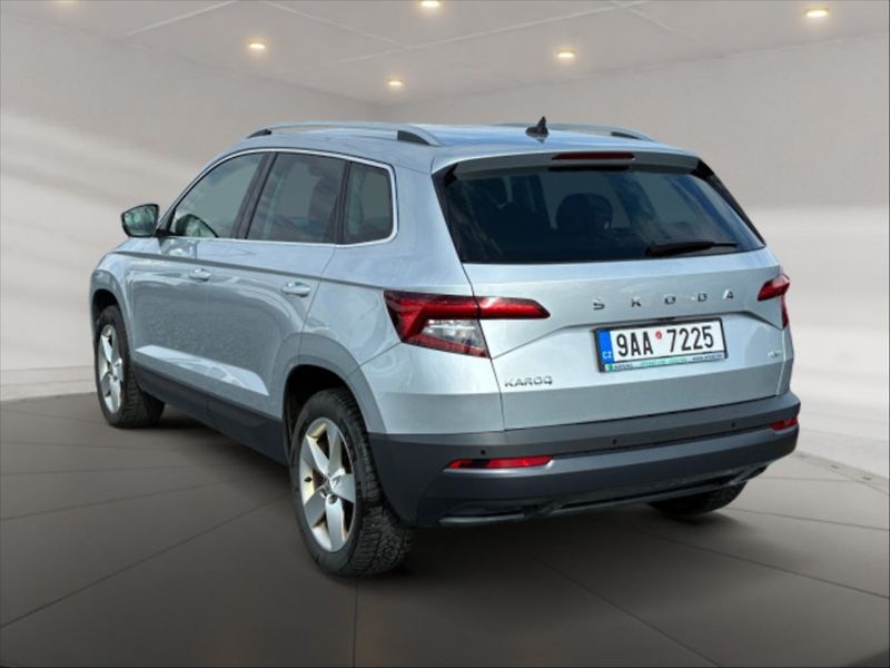 Škoda Karoq 2,0 TDI 110 4x4 Style AT - fotka 3 z 9