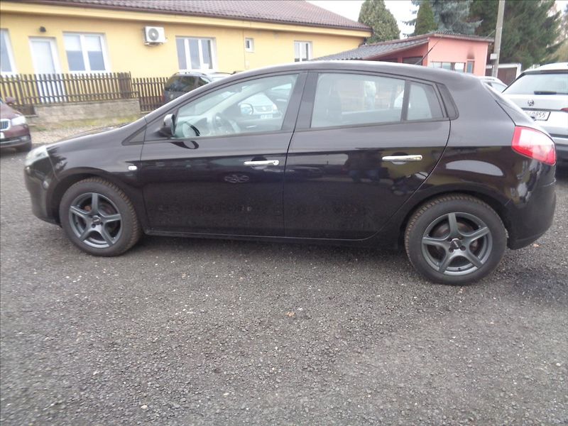 Fiat Bravo 1,3 - fotka 8 z 17