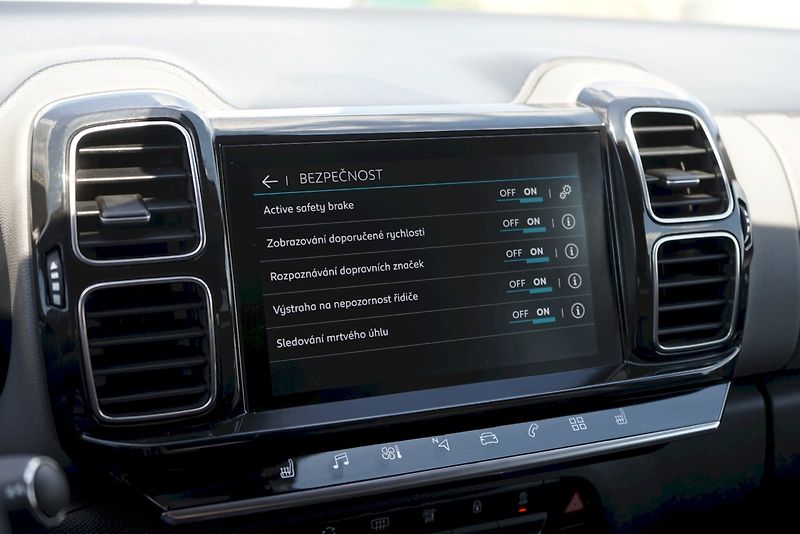 Citroën C5 Aircross (2019) BlueHDI 130 kW EAT8 SHINE - fotka 18 z 28