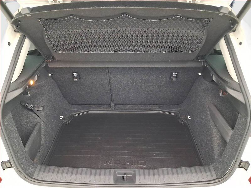 Škoda Kamiq (2019) 1.0 TSI, Automat, Tempomat - fotka 13 z 20